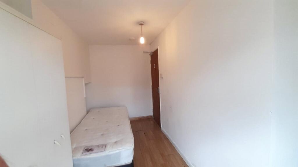 Additional image 4 of Siskin Drive, Birmingham, West Midlands, B12