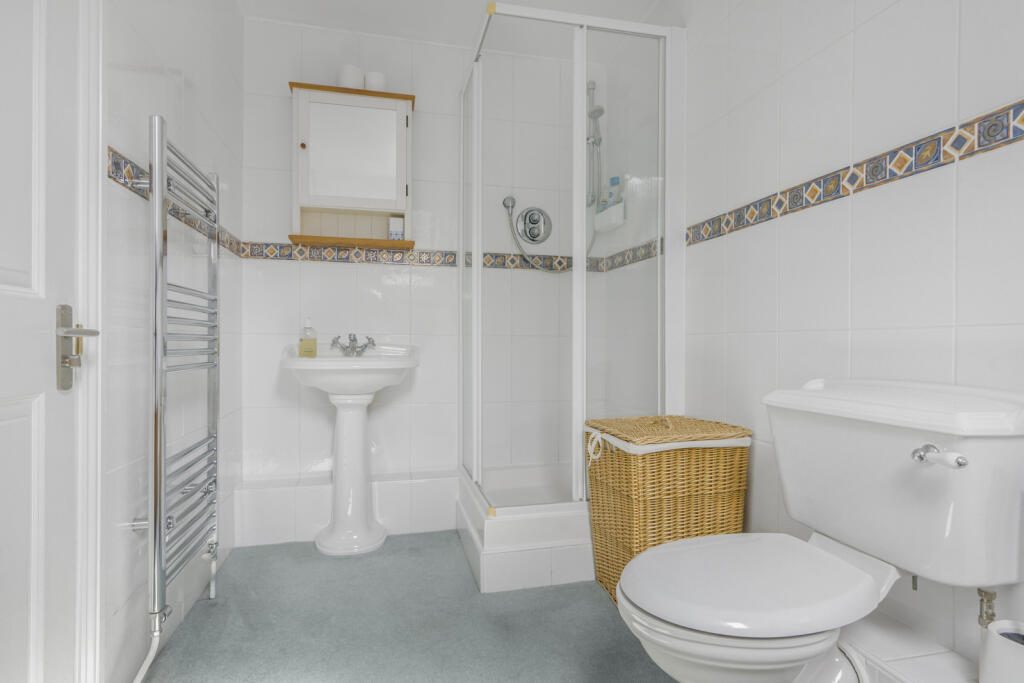 Additional image 18 of Bucknalls Drive, Bricket Wood, St. Albans, Hertfordshire, AL2