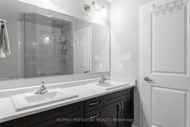 Additional image 21 of 94 Mincing Tr