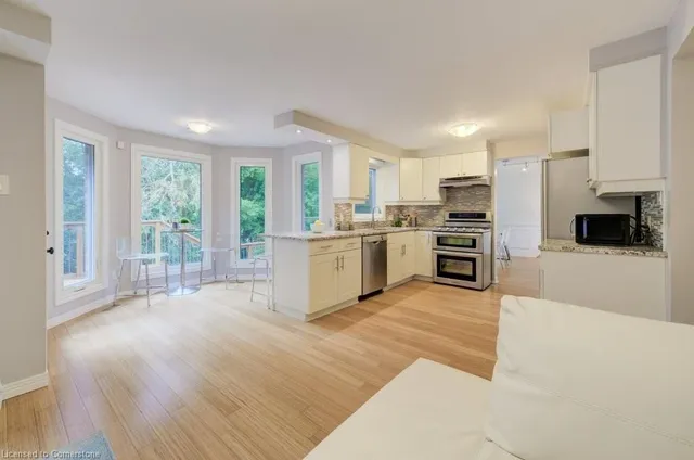 房产图片 11 - 33 Manitoulin Cres