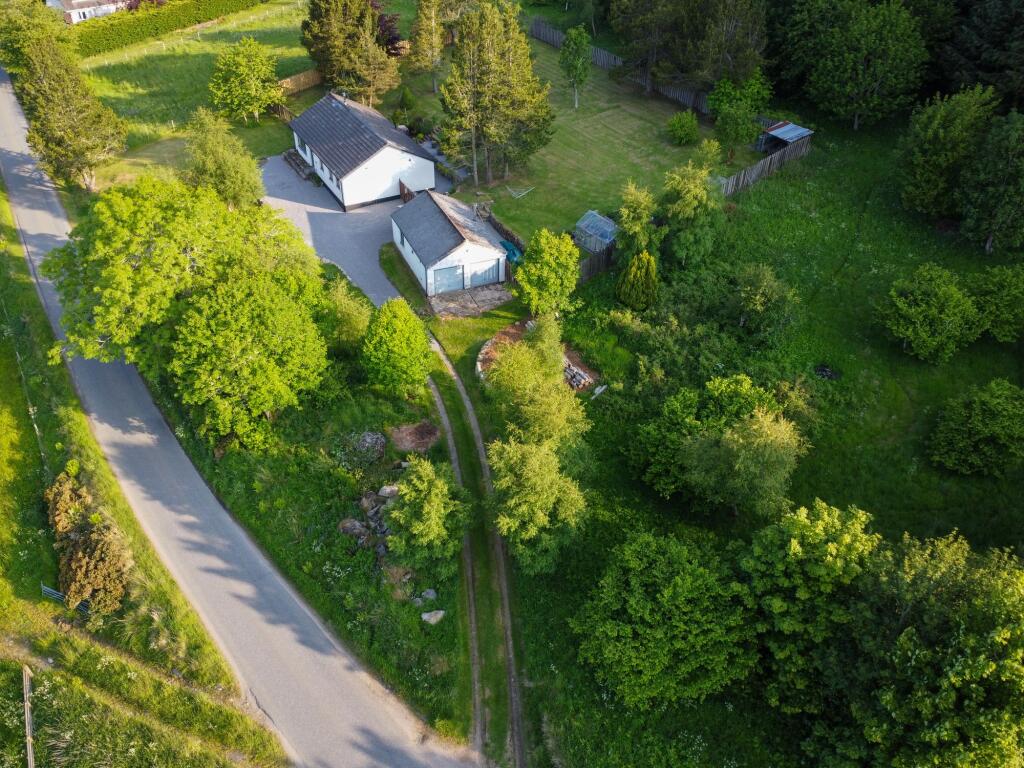 Additional image 38 of Cushnie, Alford, AB33
