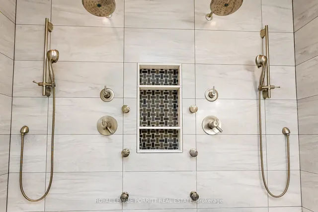 Additional image 36 of 10 Thirty First St