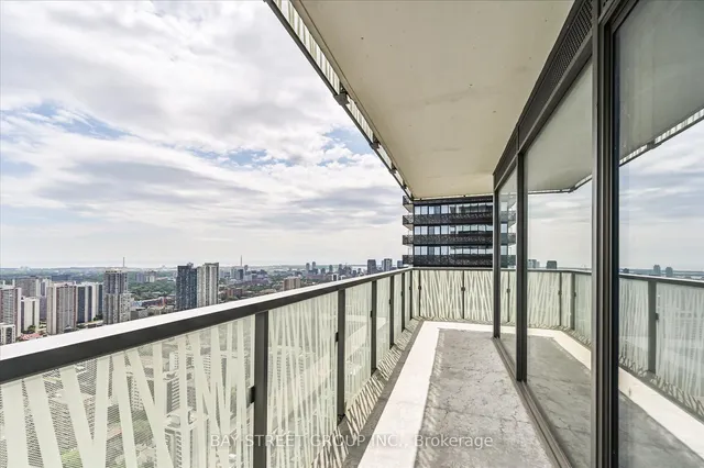 Additional image 19 of 50 Charles St Unit 4303