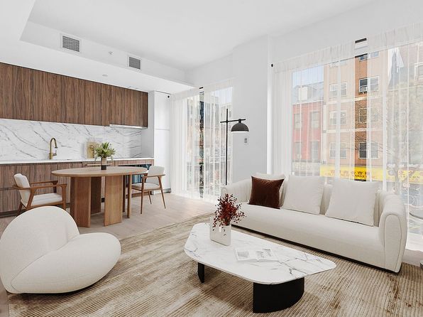330 Grand St, New York, NY 