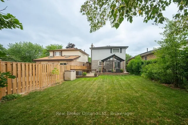 Additional image 18 of 2302 Malcolm Cres