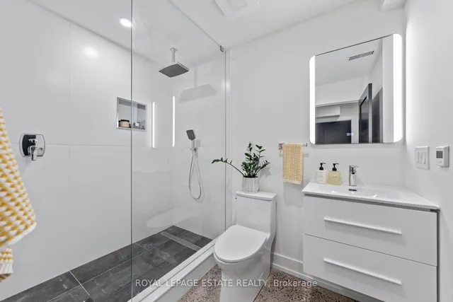 Additional image 40 of 160 Silver Birch Ave