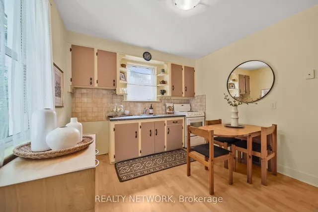Additional image 14 of 549 Upper Wentworth St