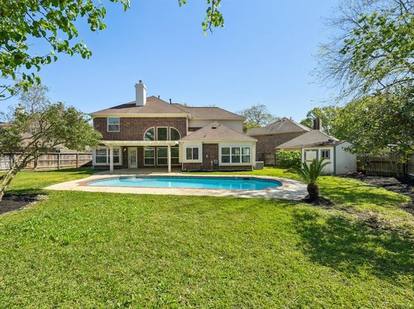 14227 Edinburgh Ct, Houston, TX 77077
