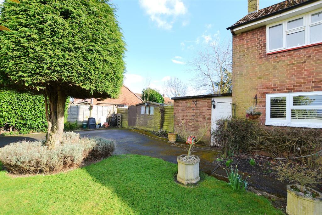 Additional image 48 of Churchill Crescent, Welham Green