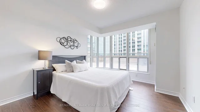 Additional image 13 of 750 Bay St Unit 2307