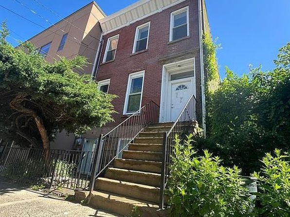 130 Van Dyke St, Brooklyn, NY 11231