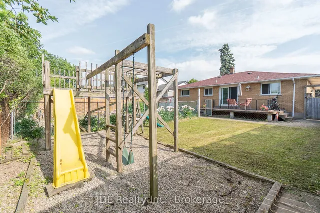 Additional image 37 of 121 Delmar Dr