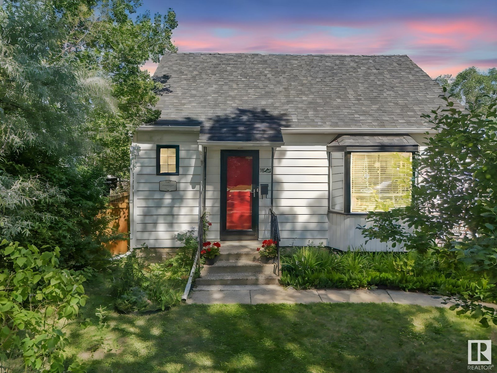 11421 71 ST NW|Edmonton, Alberta T5B1V8