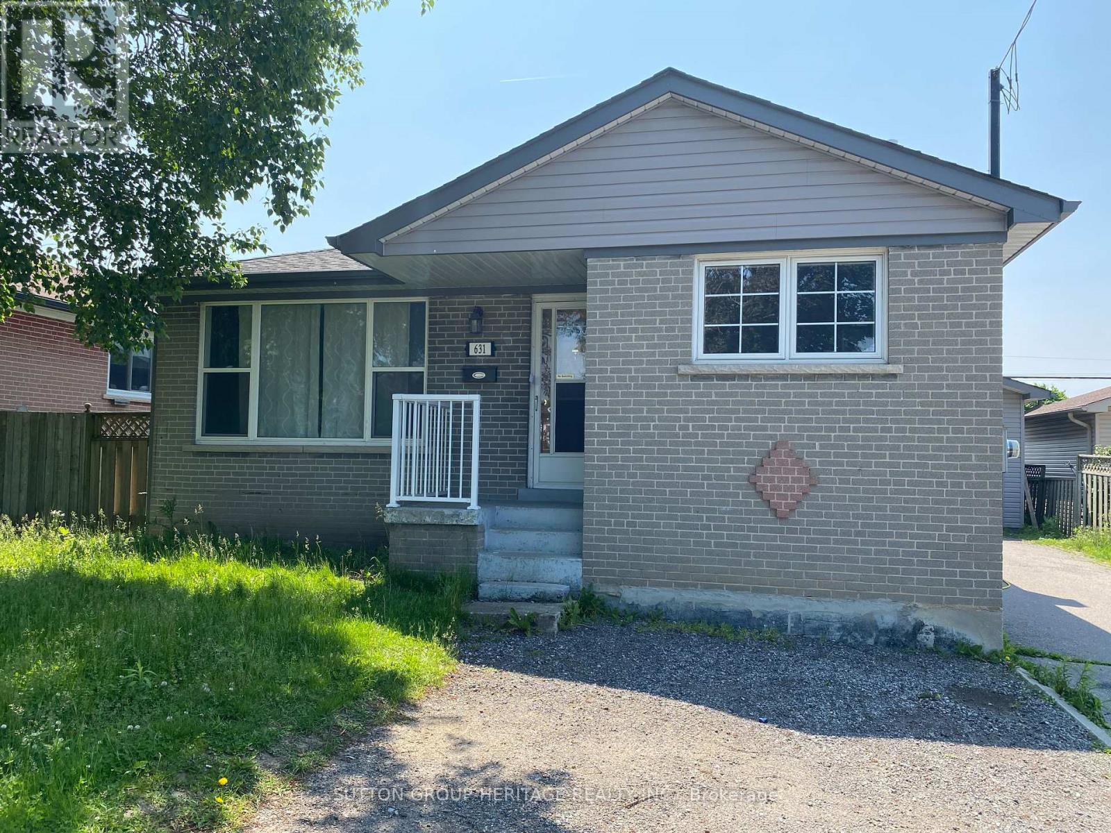 Property image for 631 SHAKESPEARE AVENUE|Oshawa (Donevan), Ontario L1H3H8