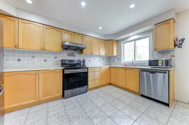 Additional image 16 of 7 Glacier Cres