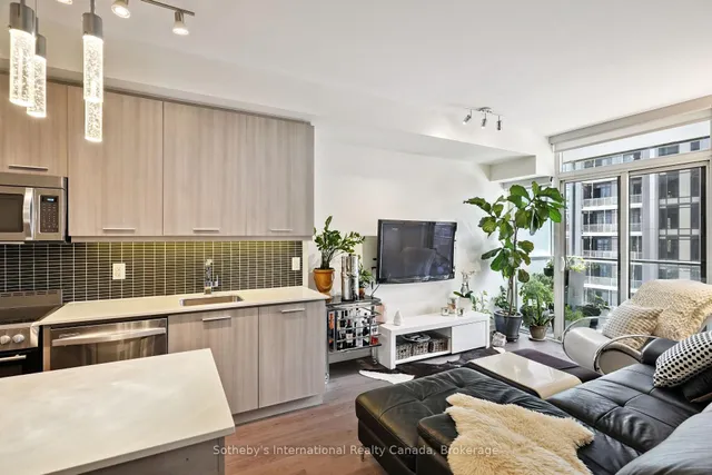 Additional image 8 of 105 George St Unit 903