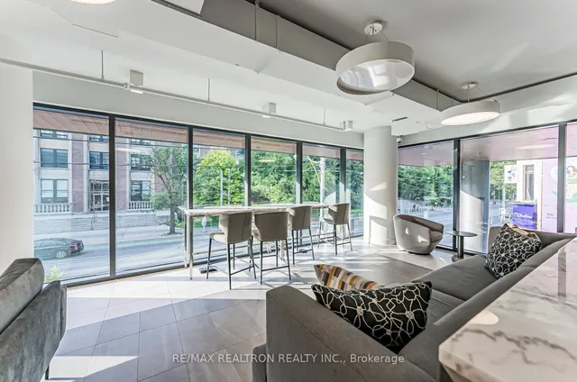 Additional image 36 of 203 College St Unit 2105