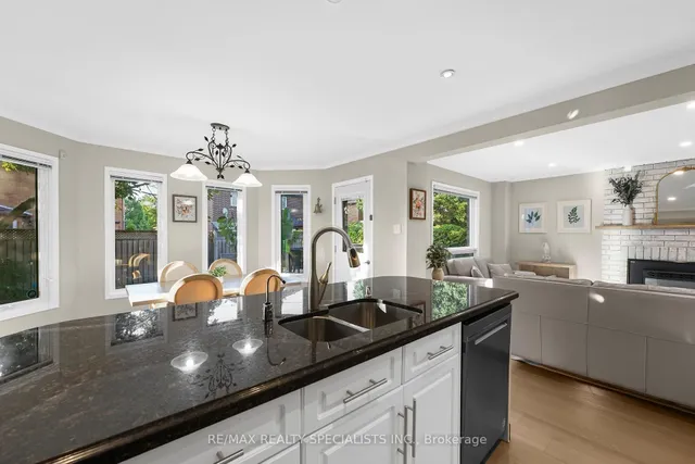 Additional image 11 of 38 Norfolk Ave