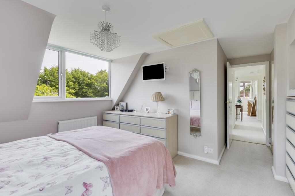 Additional image 21 of Oakhill Drive, Welwyn, AL6
