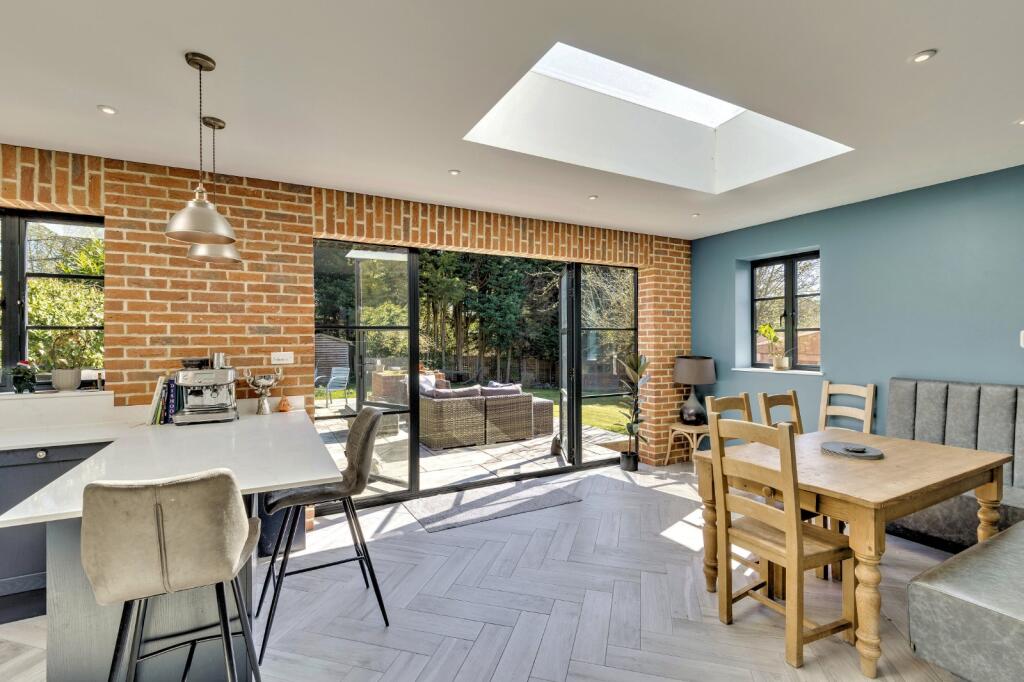 Additional image 3 of Hillside Way, Oaklands, Welwyn, Hertfordshire, AL6