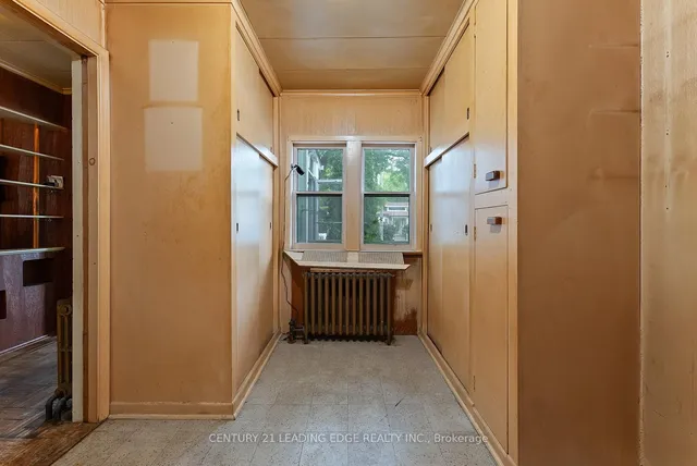 Additional image 10 of 102 Kalmar Ave