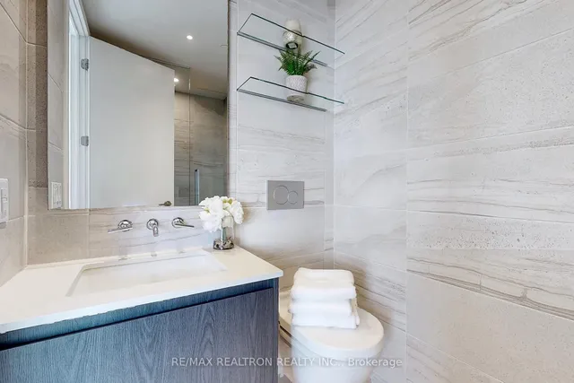 Additional image 18 of 81 Wellesley St Unit 2001