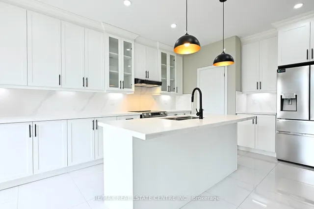 Additional image 15 of 25 Giltspur Dr