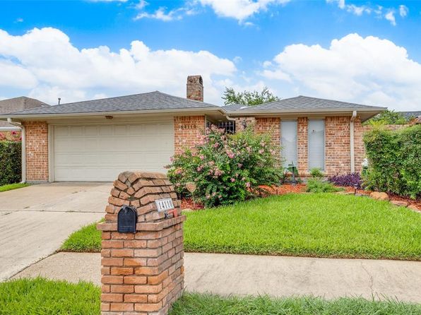 14110 Woodnook Dr, Houston, TX 77077