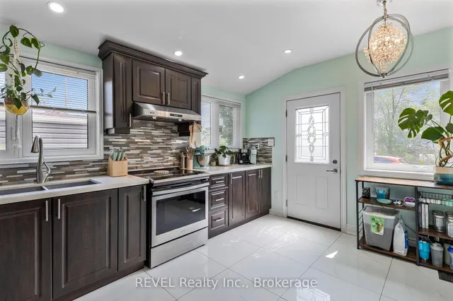 Additional image 17 of 25 Land St