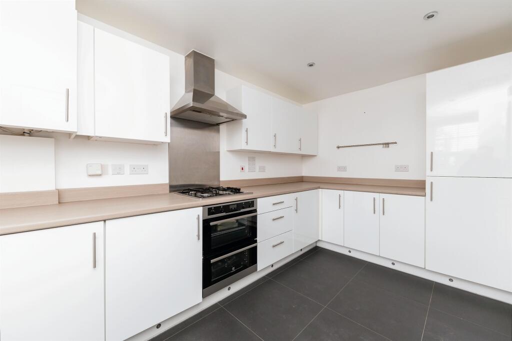 Additional image 4 of Sparrowhawk Place, Hatfield