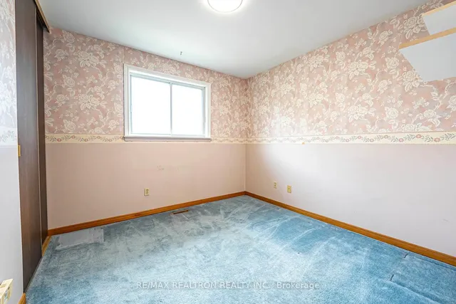 Additional image 20 of 28 Invergordon Ave