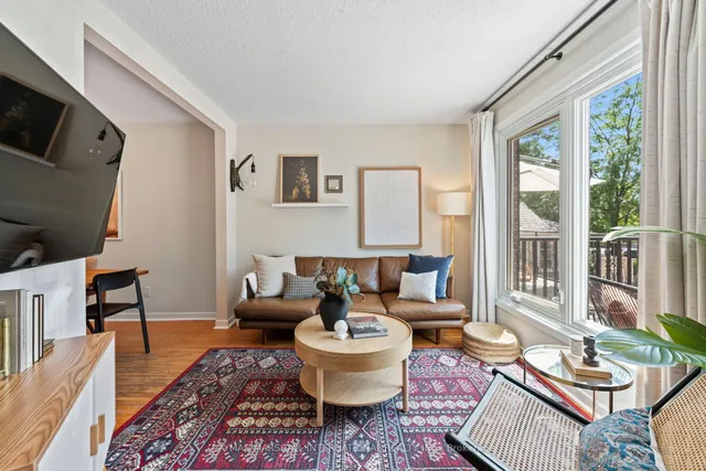 Additional image 33 of 467 Rhodes Ave