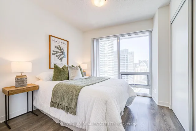 Additional image 26 of 88 Harbour St Unit 3104