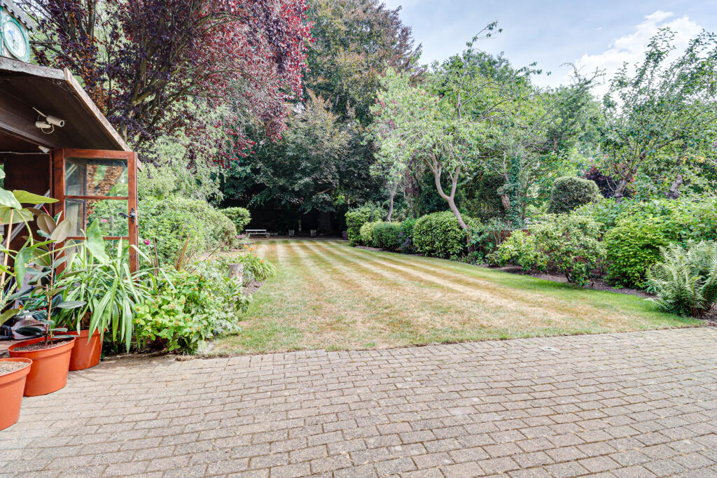 Additional image 3 of Southdown Road, Harpenden, AL5
