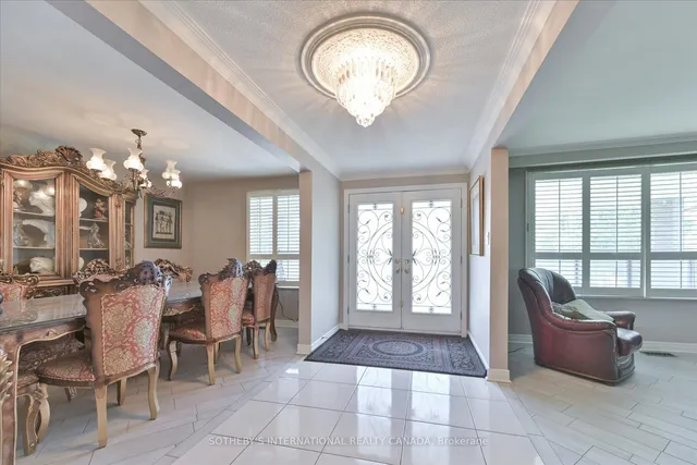 Additional image 12 of 502 Queens Dr