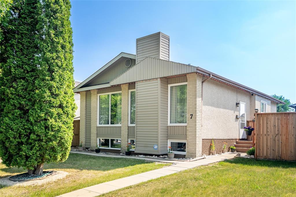 7 Tallman Street|Winnipeg, Manitoba R2R2G1