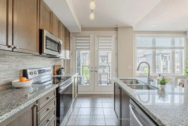 房产图片 16 - 422 Athabasca Common