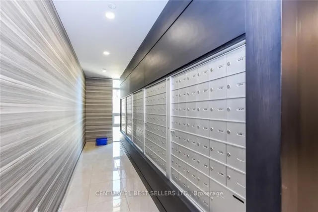 Additional image 5 of 125 Shoreview Pl Unit 208