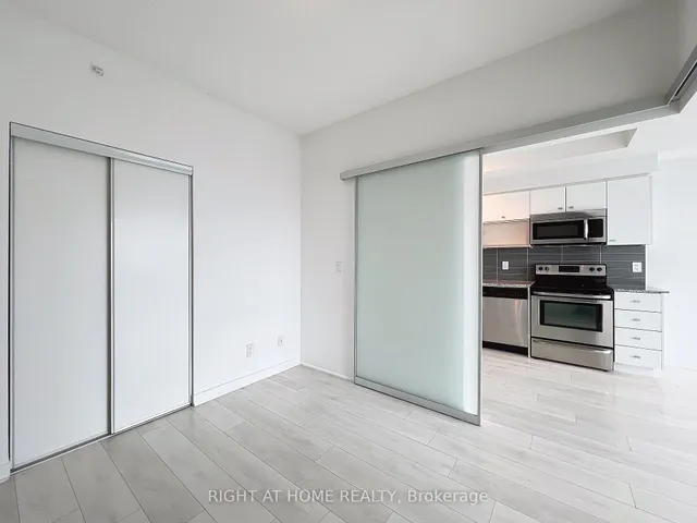 Additional image 13 of 150 East Liberty St Unit 2804