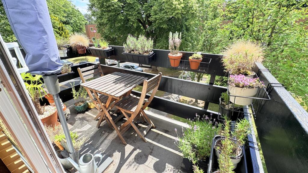 Additional image 11 of Major Court, Wake Green Park, Moseley