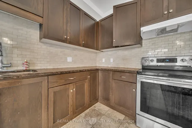 Additional image 8 of 182 Eden Oak Tr