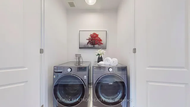 Additional image 32 of 1444 Varelas Passage