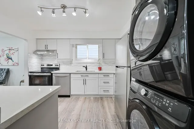 Additional image 20 of 20 Terra Cotta Cres