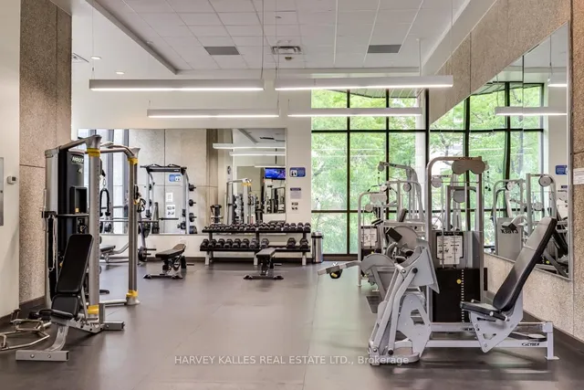 Additional image 34 of 33 Harbour Sq Unit 1605