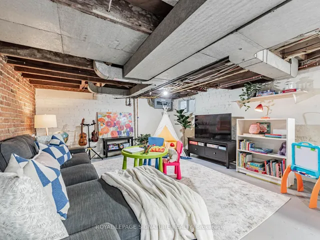 Additional image 32 of 15 Fielding Ave