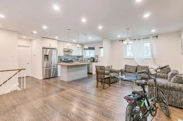 Additional image 11 of 9 Dowling Cres