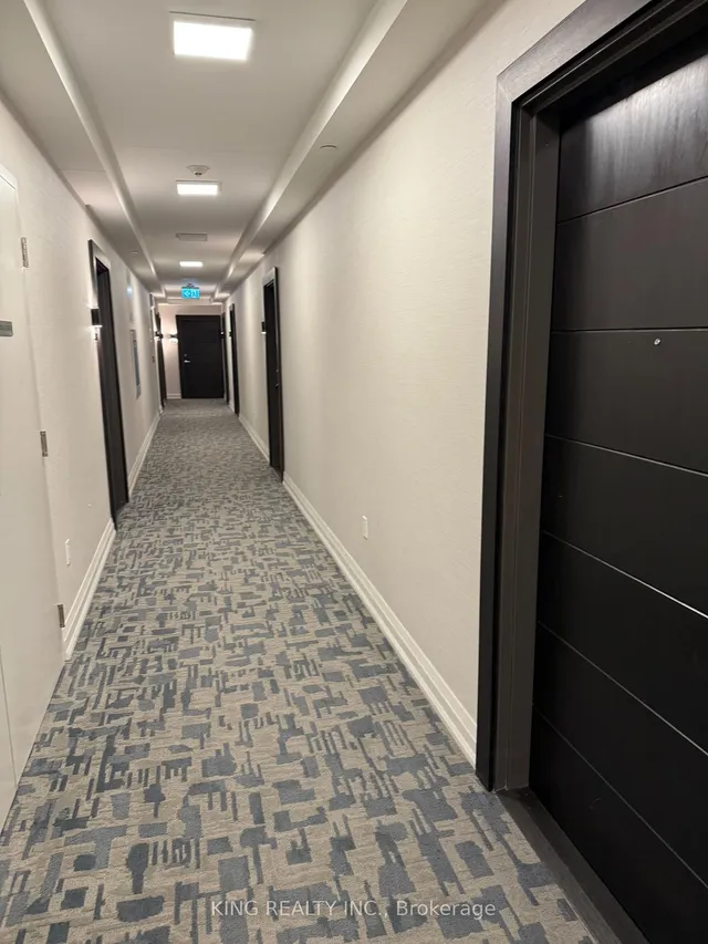 212 King William St Unit 420