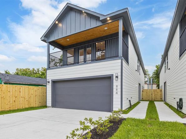 884 Prosper St, Houston, TX 77088