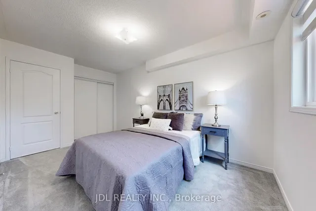 Additional image 20 of 52 Wyper Sq