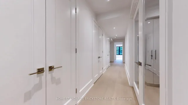 Additional image 26 of 38 Elgin Ave